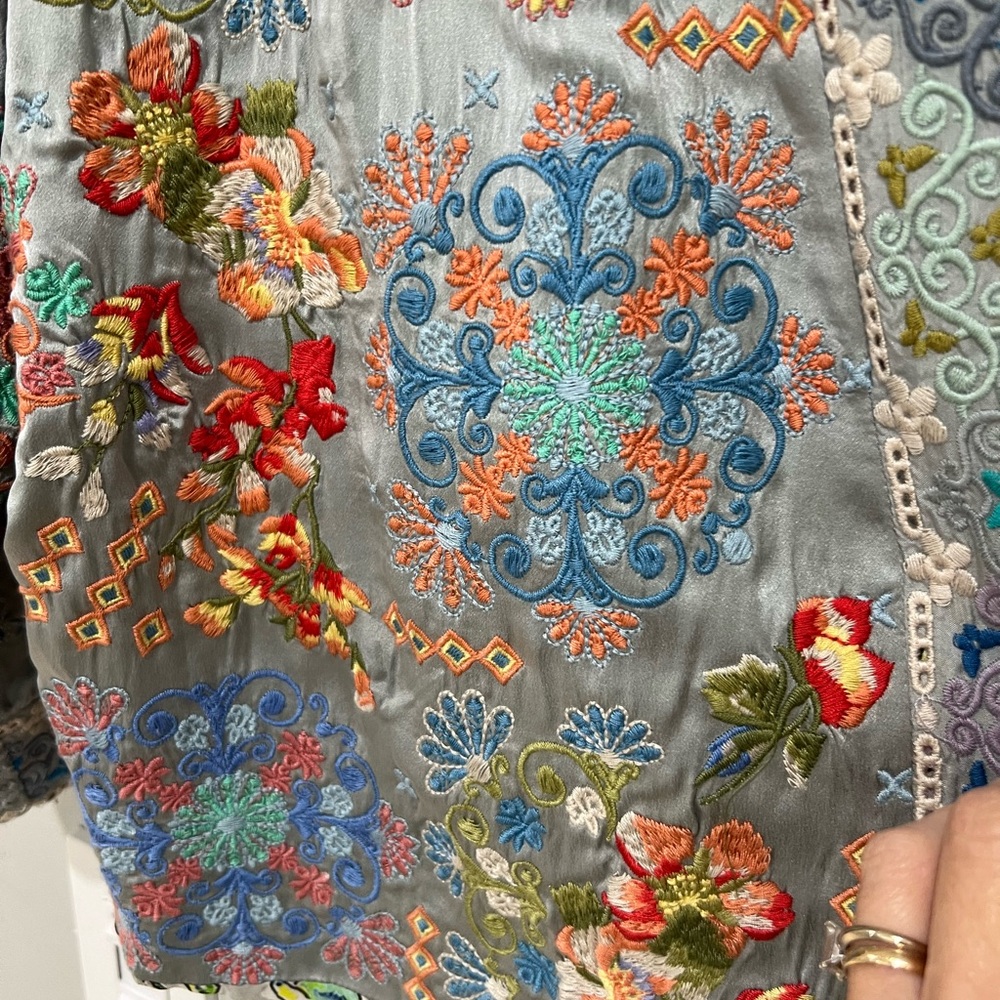 Johnny Was Gray Floral Embroidered Blouse